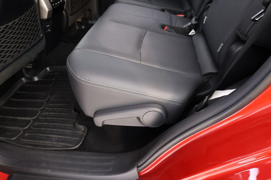 Toyota Land Cruiser vaihtoauto