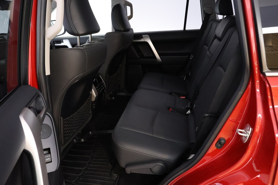 Toyota Land Cruiser vaihtoauto