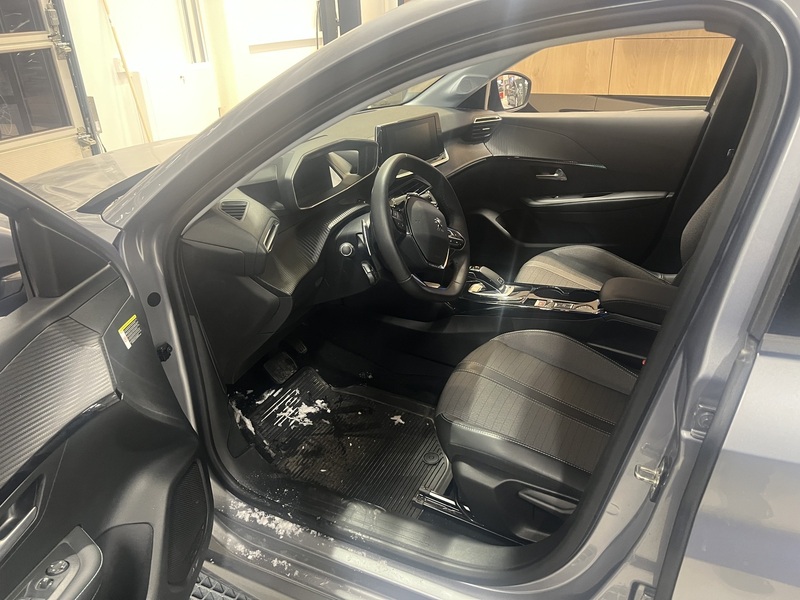 Peugeot 208 vaihtoauto