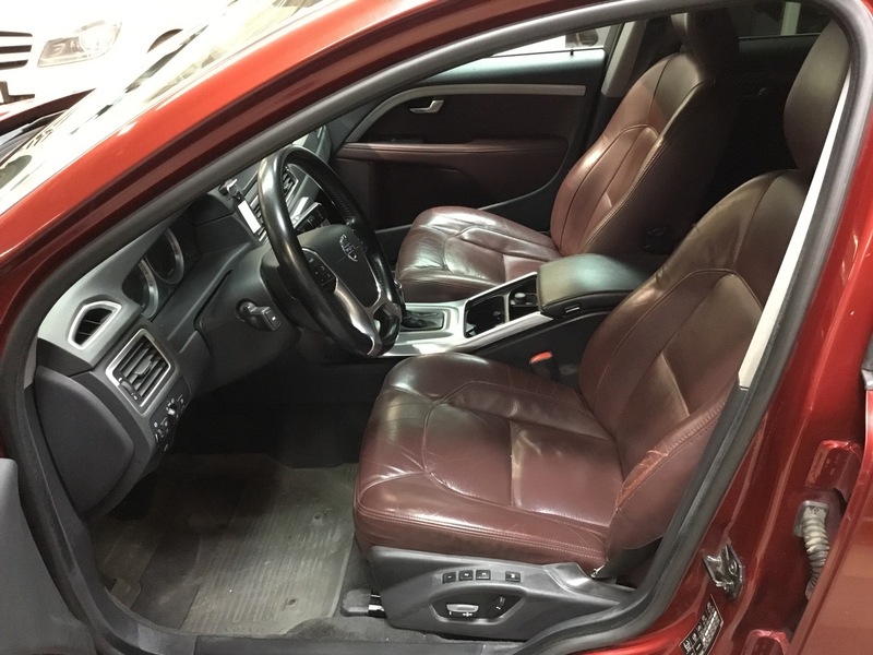 Volvo V70 vaihtoauto