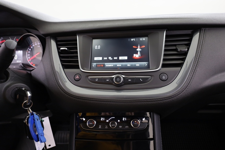 Opel Grandland X vaihtoauto