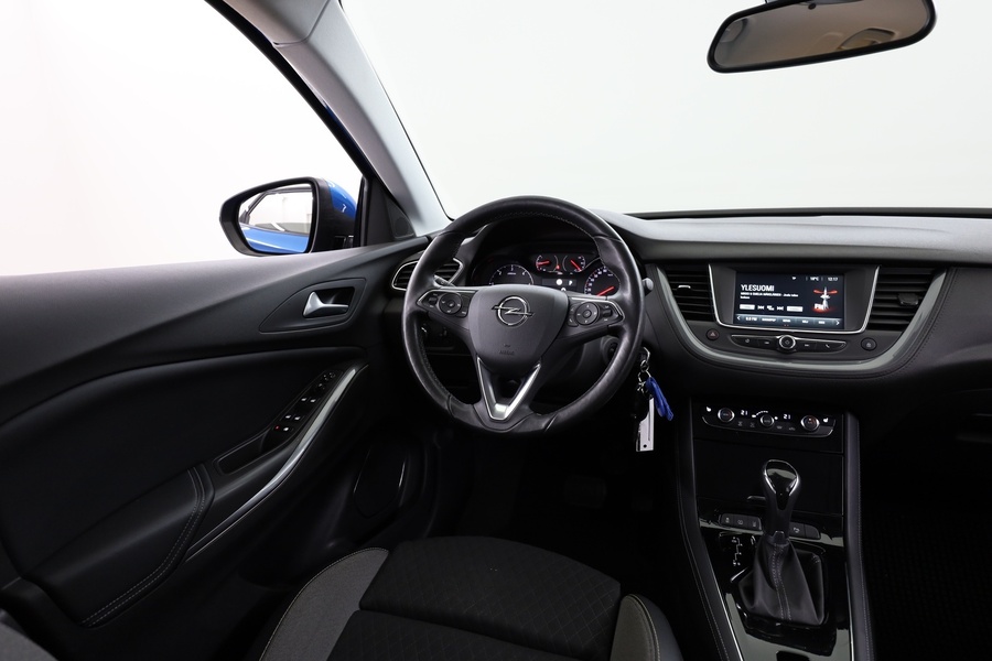 Opel Grandland X vaihtoauto