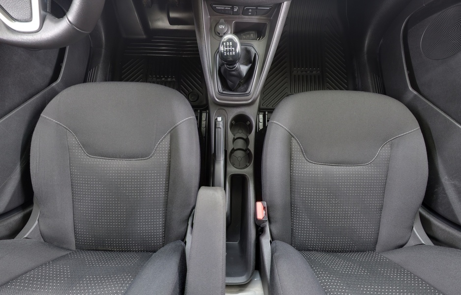 Ford Transit Courier vaihtoauto