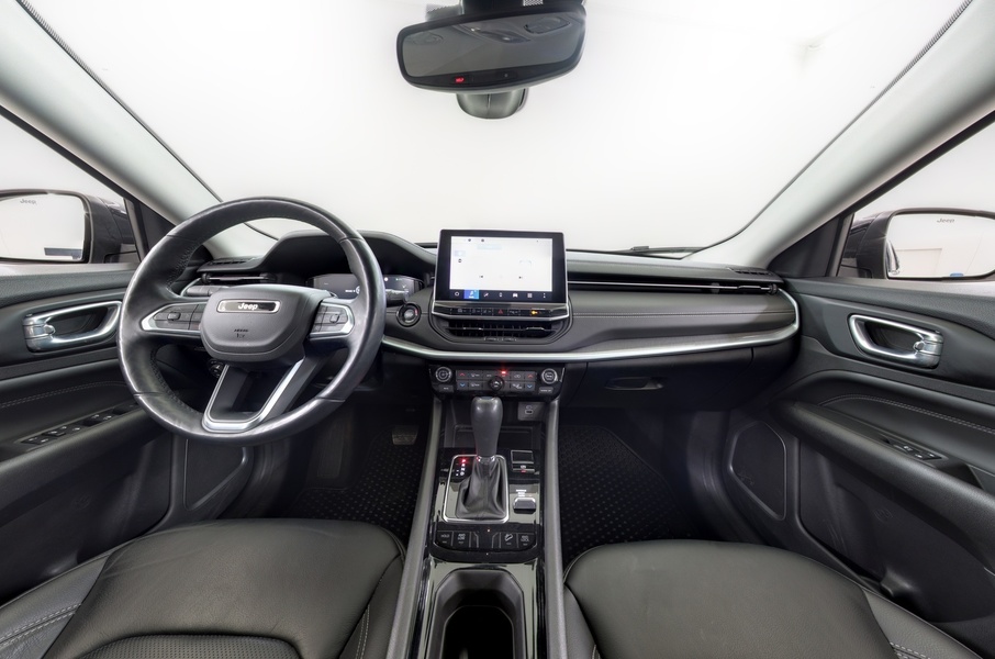 Jeep Compass vaihtoauto