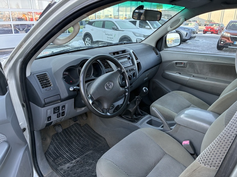 Toyota Hilux vaihtoauto