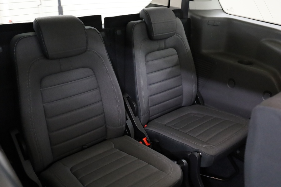 Ford Grand Tourneo Connect vaihtoauto