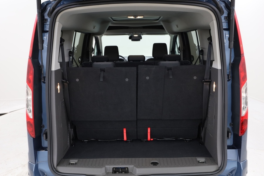 Ford Grand Tourneo Connect vaihtoauto