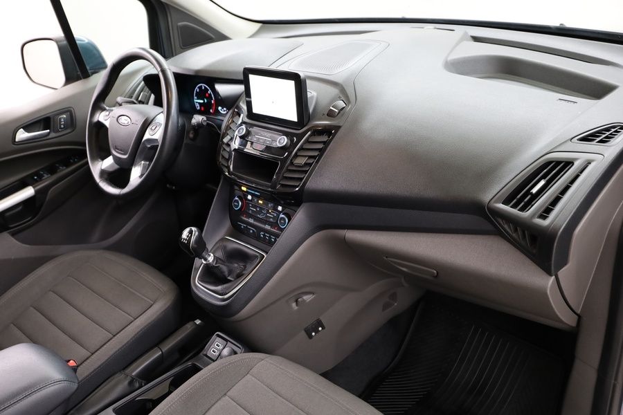 Ford Grand Tourneo Connect vaihtoauto