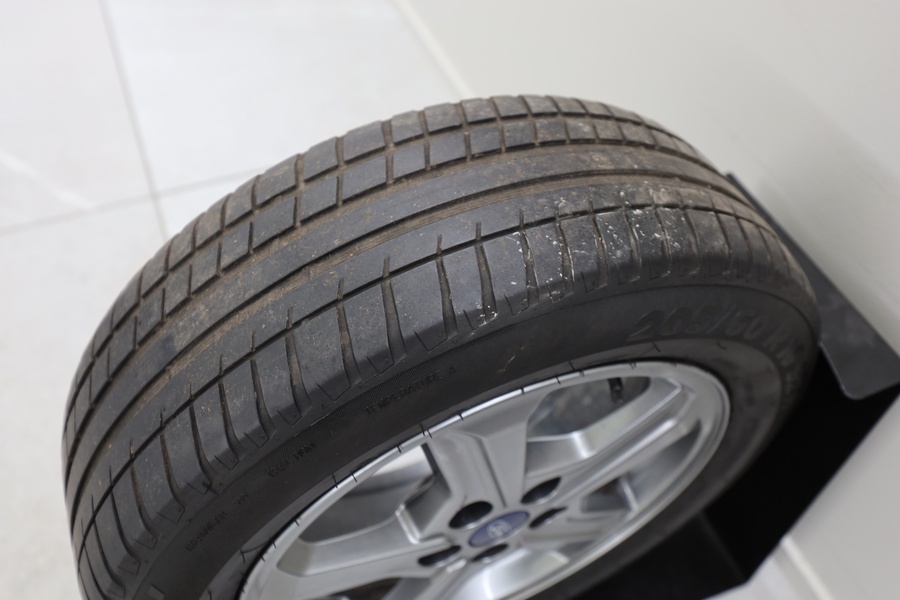 Ford Grand Tourneo Connect vaihtoauto