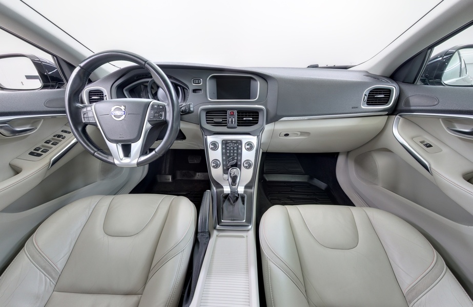 Volvo V40 Cross Country vaihtoauto