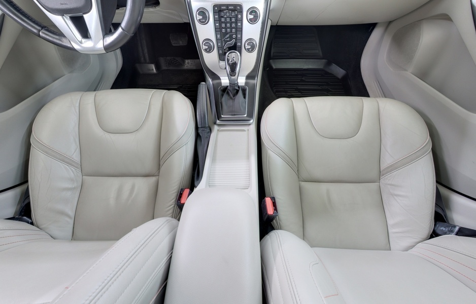 Volvo V40 Cross Country vaihtoauto