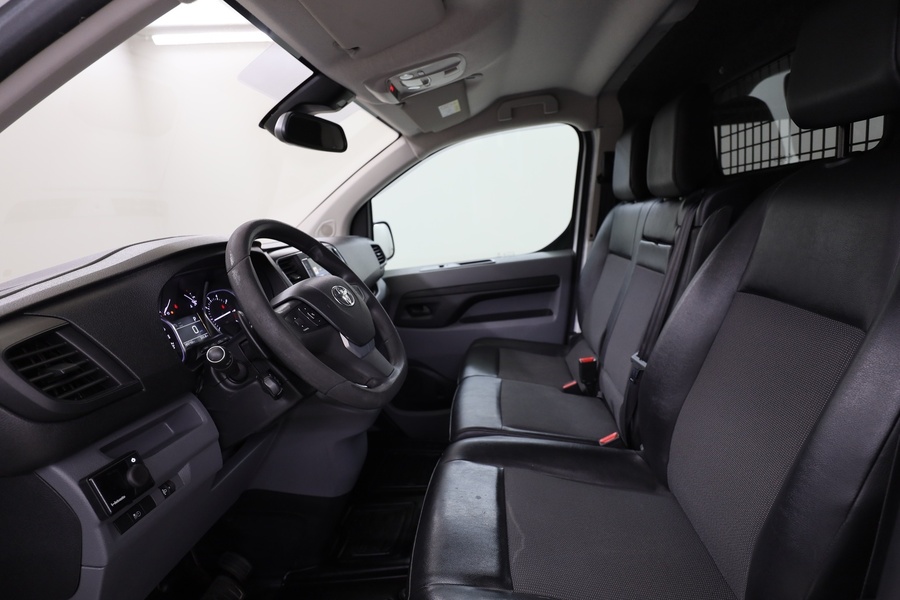 Toyota Proace vaihtoauto