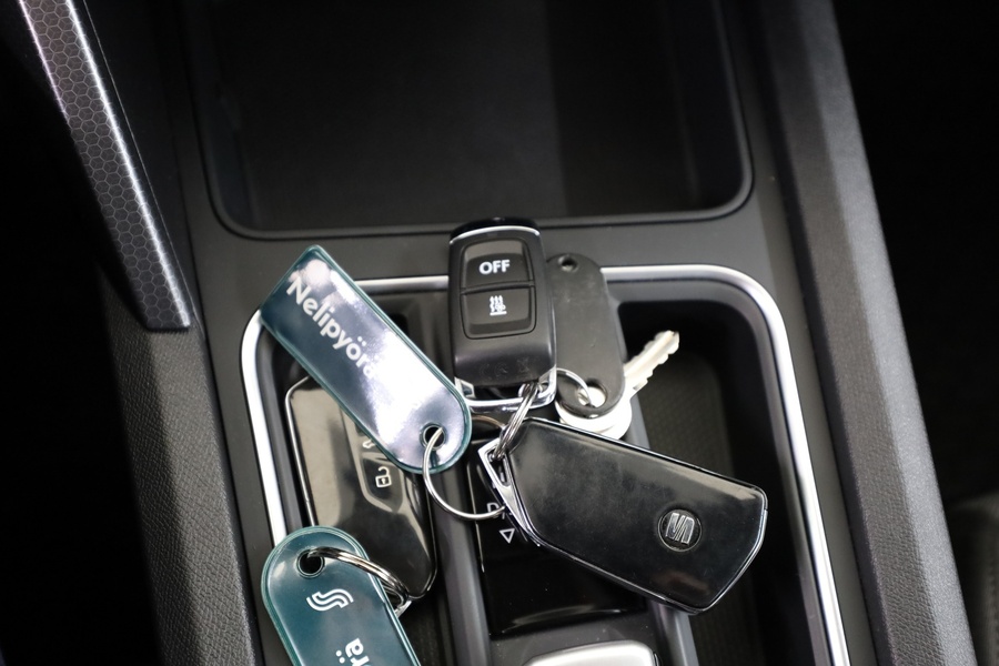 SEAT Leon vaihtoauto