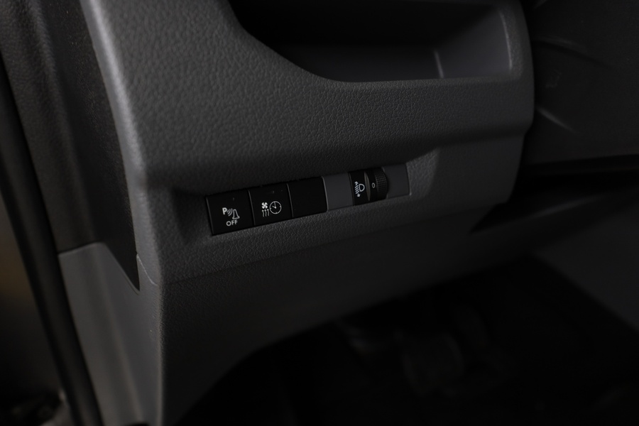 Opel Vivaro vaihtoauto