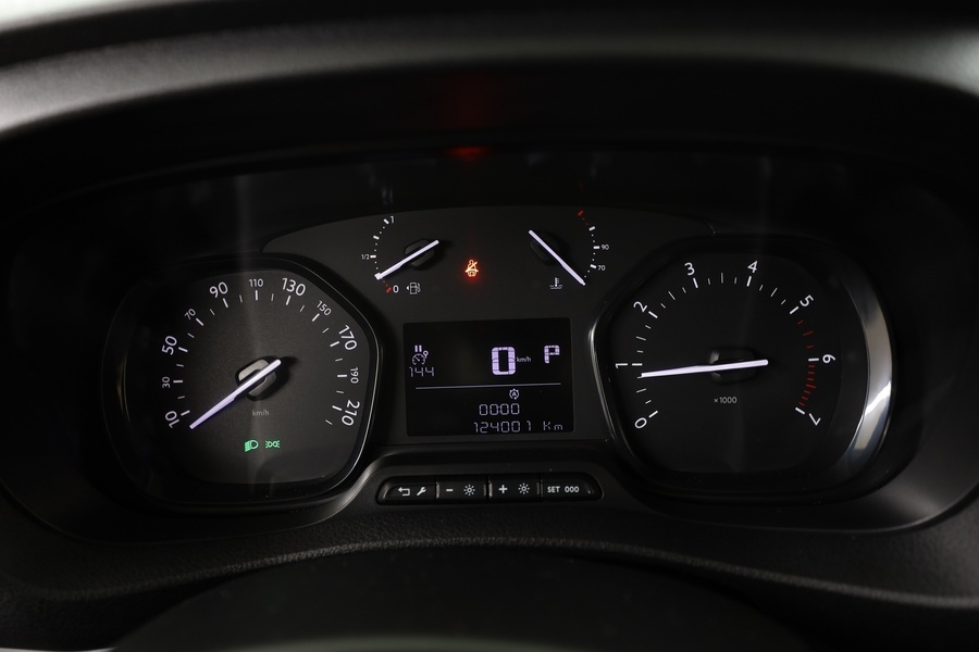 Opel Vivaro vaihtoauto