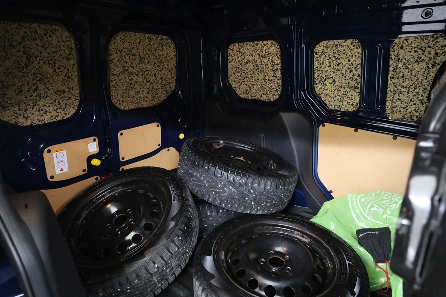 Ford Transit Connect vaihtoauto