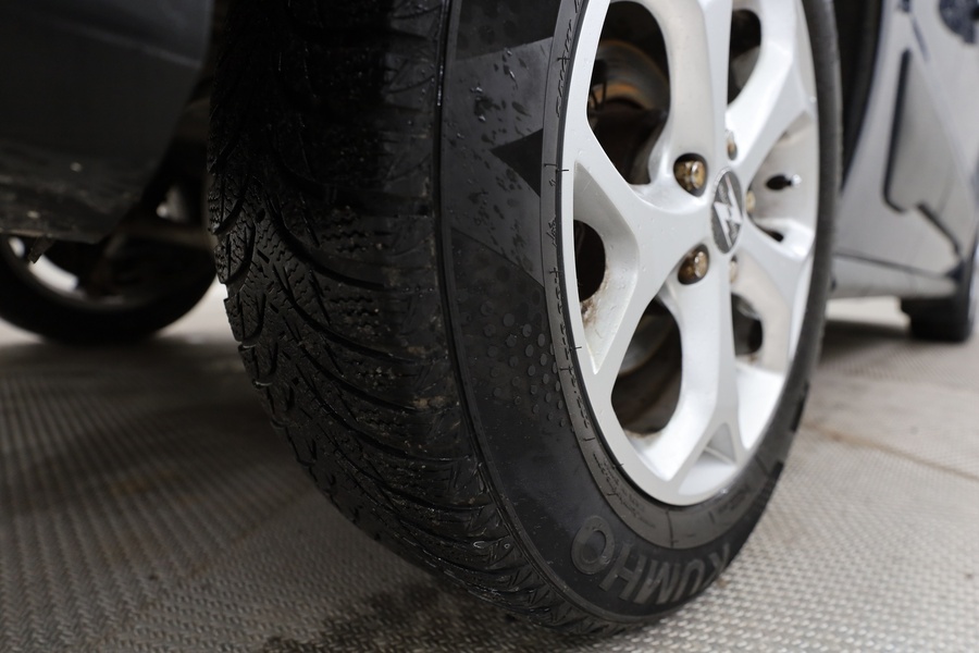 Ford Transit Connect vaihtoauto