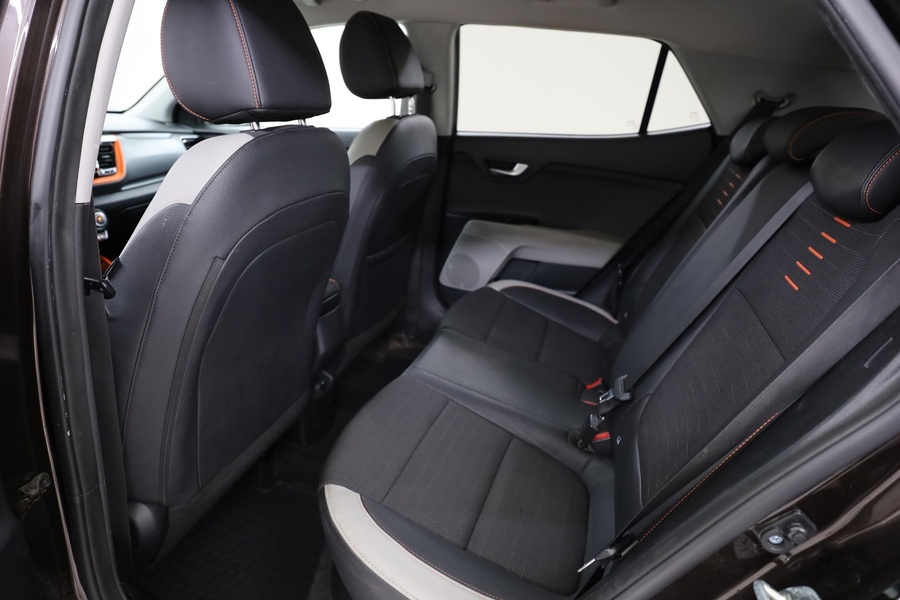 Kia Stonic vaihtoauto