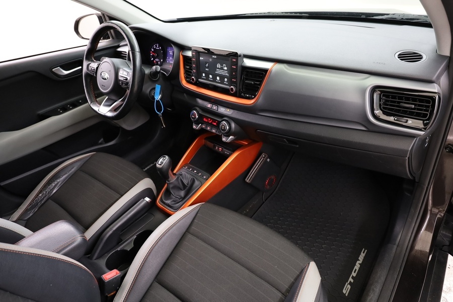 Kia Stonic vaihtoauto