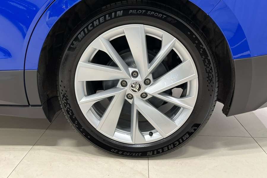 Skoda Enyaq vaihtoauto