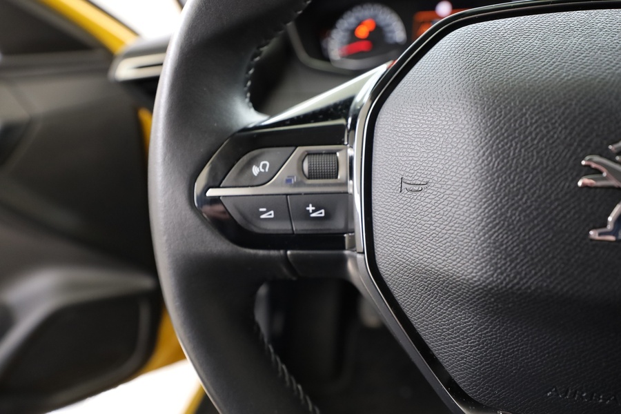 Peugeot 208 vaihtoauto