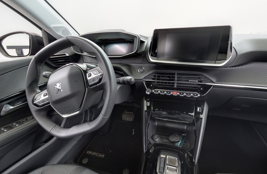 Peugeot e-208 vaihtoauto