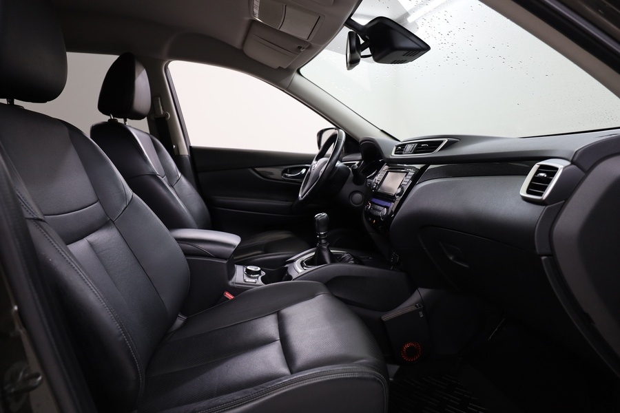 Nissan X-Trail vaihtoauto