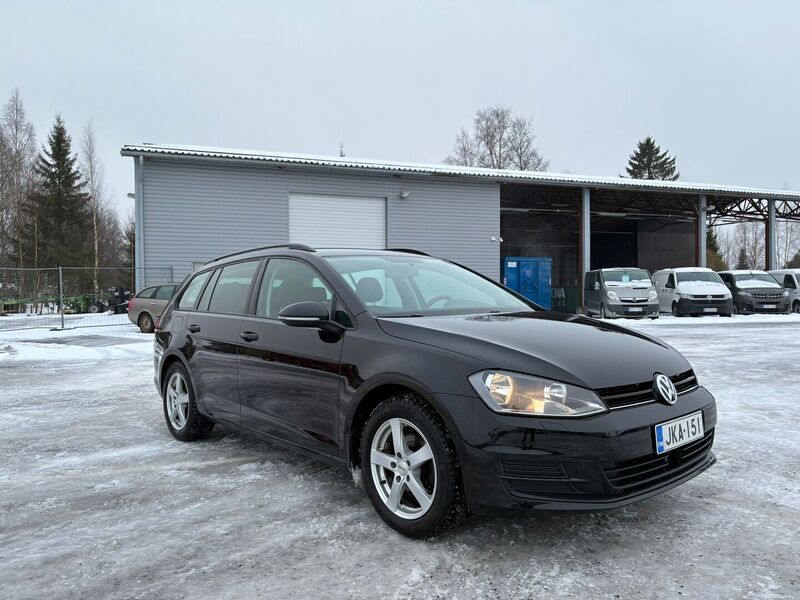 Volkswagen Golf vaihtoauto
