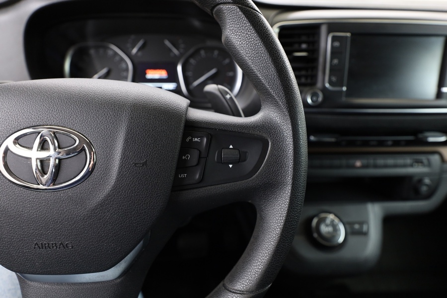 Toyota Proace Verso vaihtoauto