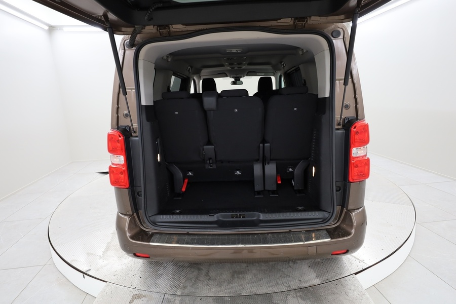 Toyota Proace Verso vaihtoauto