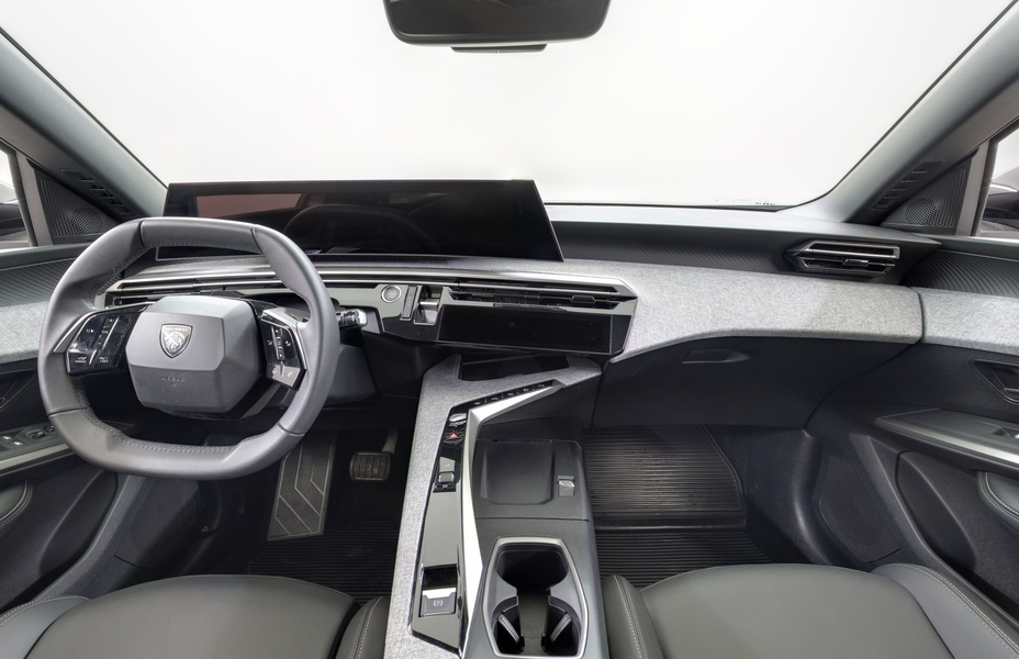 Peugeot E-3008 vaihtoauto