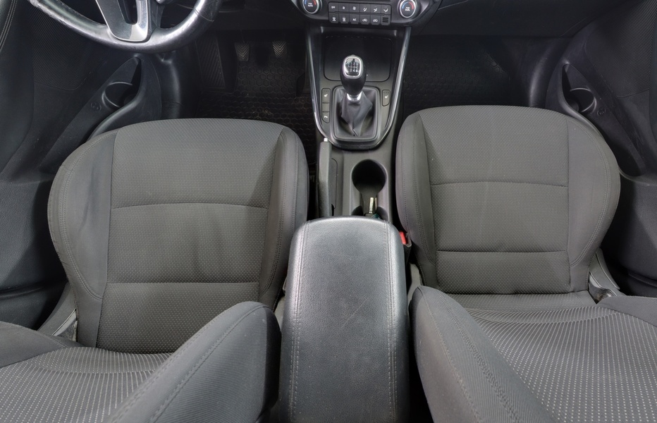 Kia Carens vaihtoauto