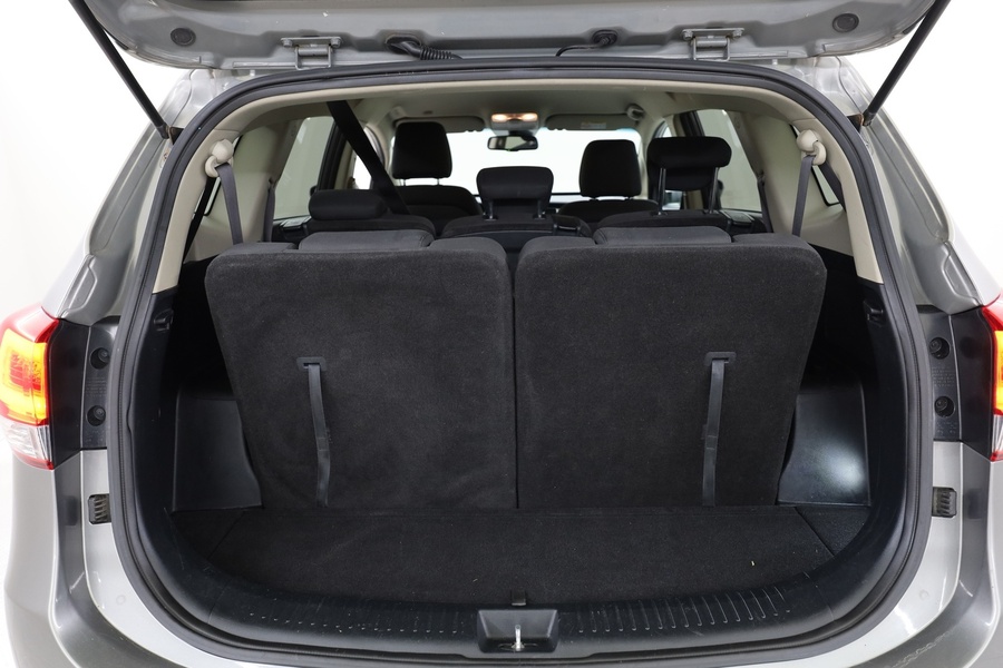 Kia Carens vaihtoauto