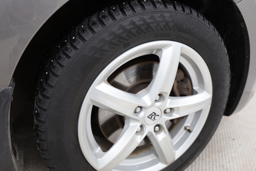 Kia Carens vaihtoauto