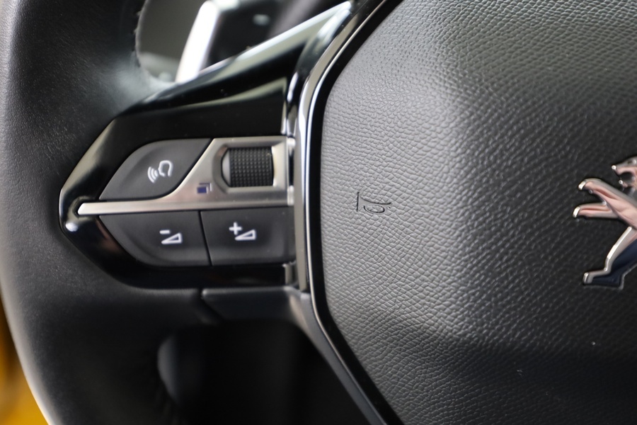 Peugeot 208 vaihtoauto