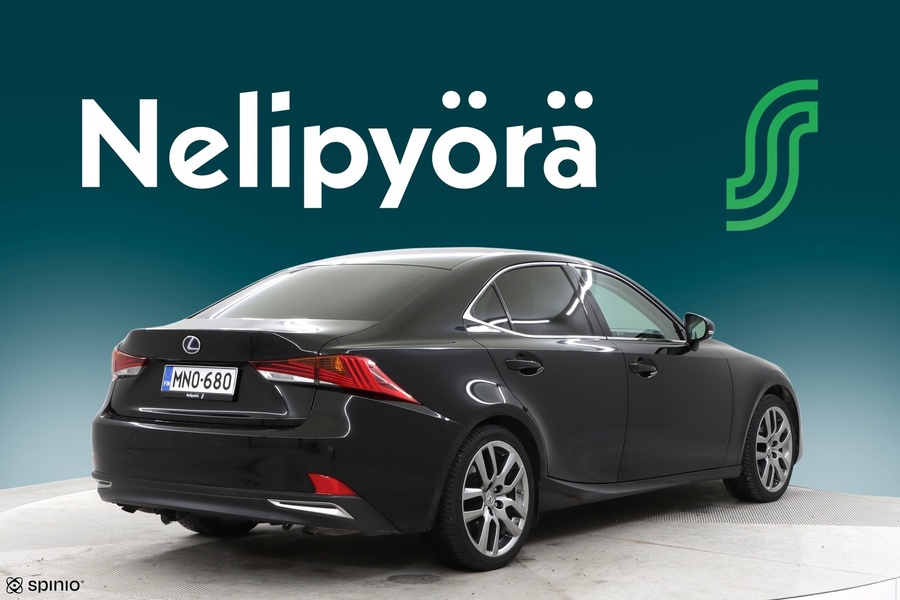 Lexus IS vaihtoauto