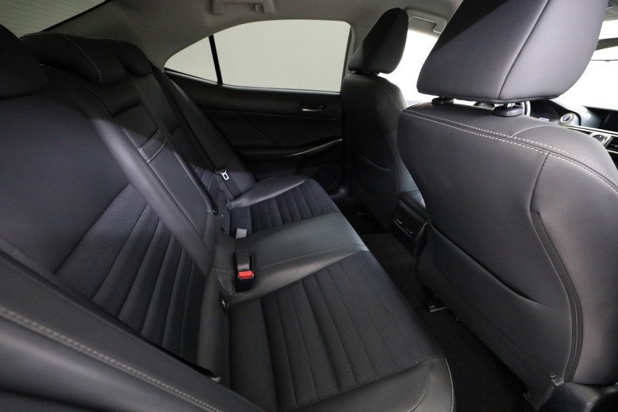 Lexus IS vaihtoauto