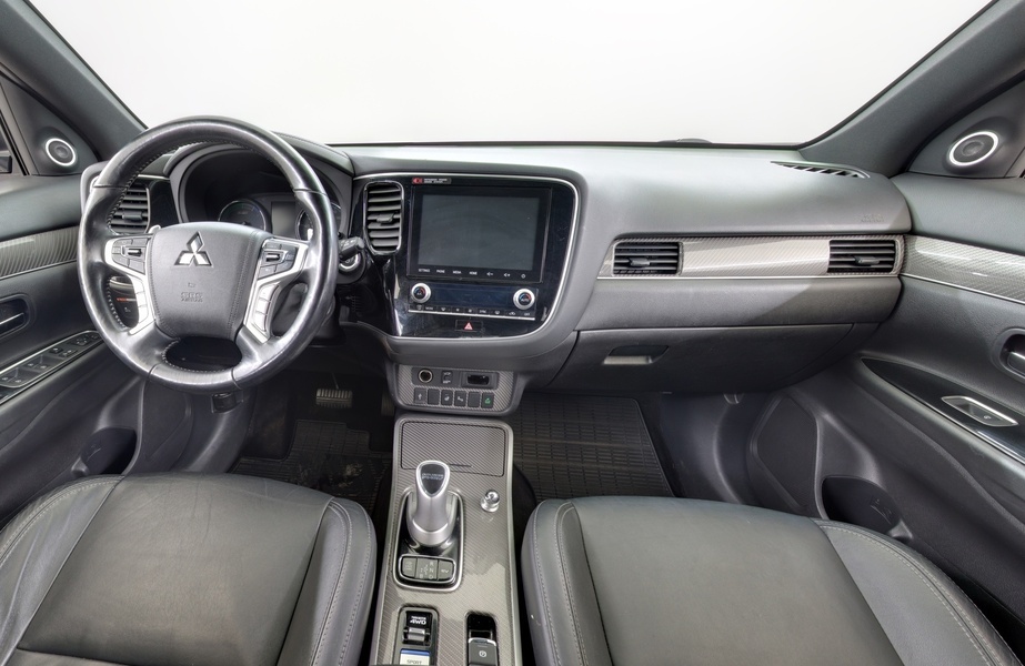 Mitsubishi Outlander PHEV vaihtoauto