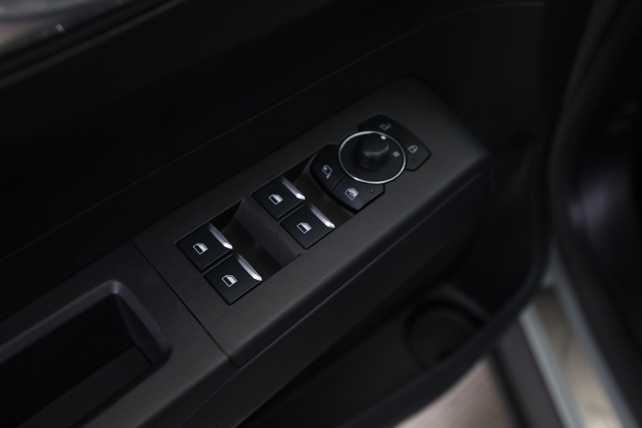 Ford Tourneo Courier vaihtoauto