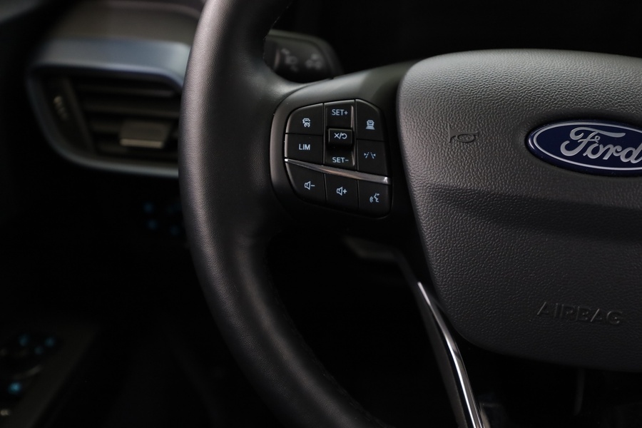 Ford Tourneo Courier vaihtoauto