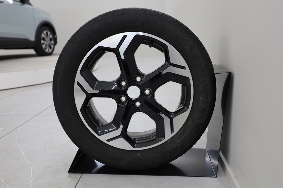 Ford Tourneo Courier vaihtoauto