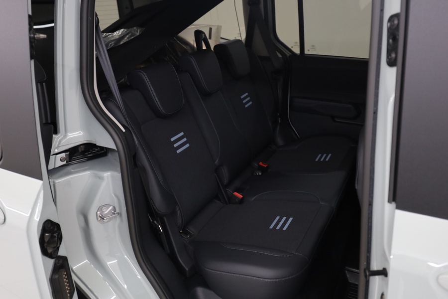 Ford Tourneo Courier vaihtoauto