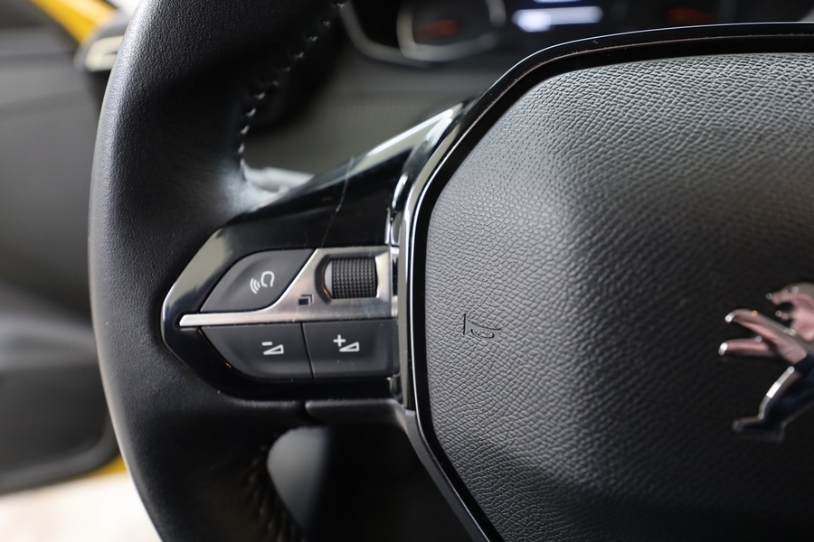 Peugeot 208 vaihtoauto