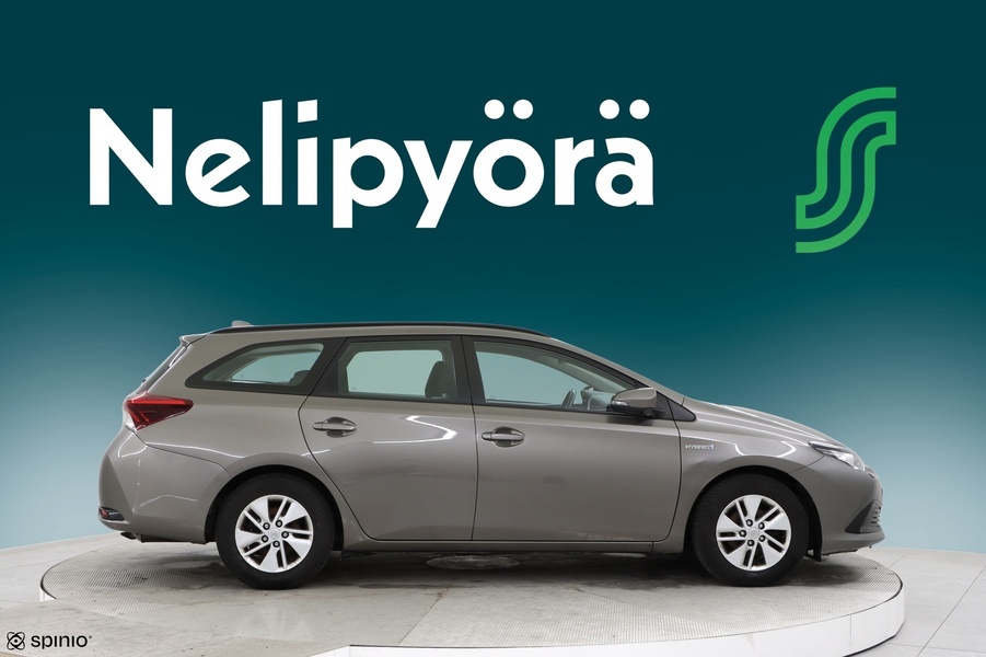 Toyota Auris vaihtoauto