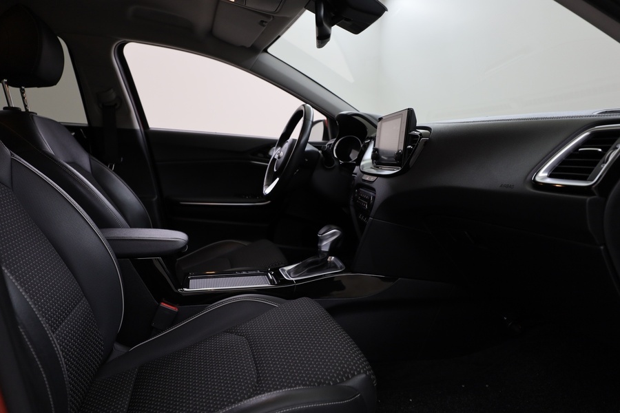 Kia XCeed vaihtoauto