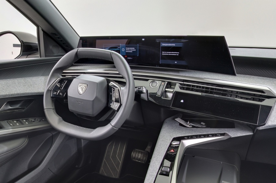 Peugeot E-3008 vaihtoauto