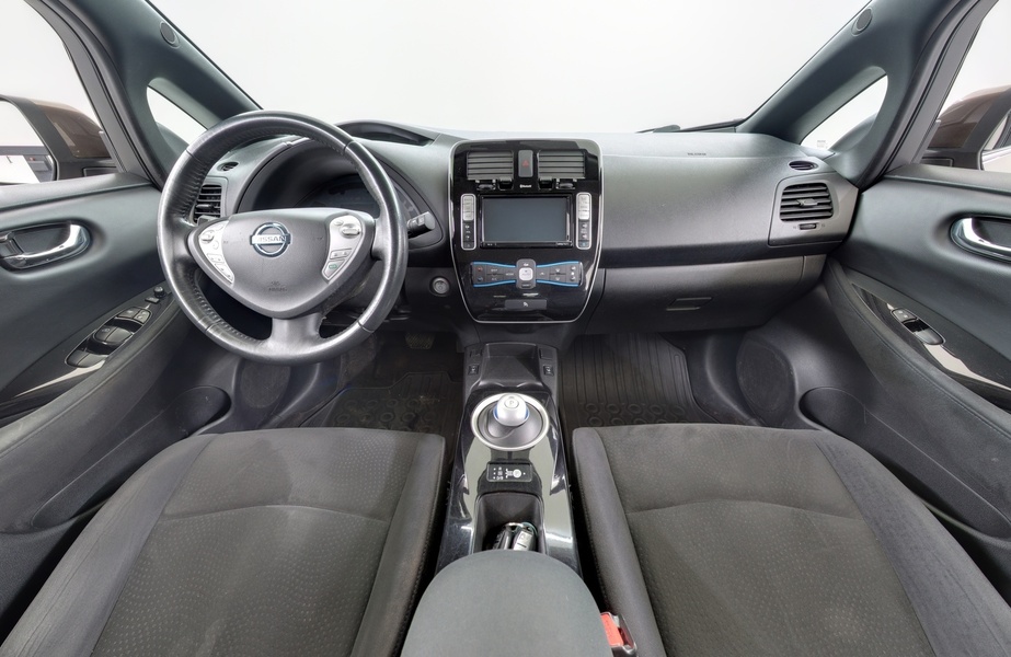 Nissan Leaf vaihtoauto