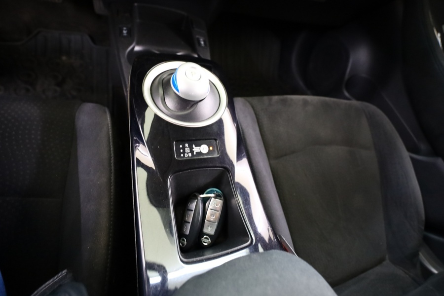 Nissan Leaf vaihtoauto