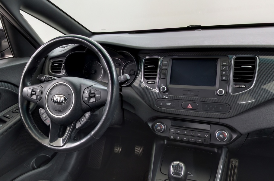 Kia Carens vaihtoauto