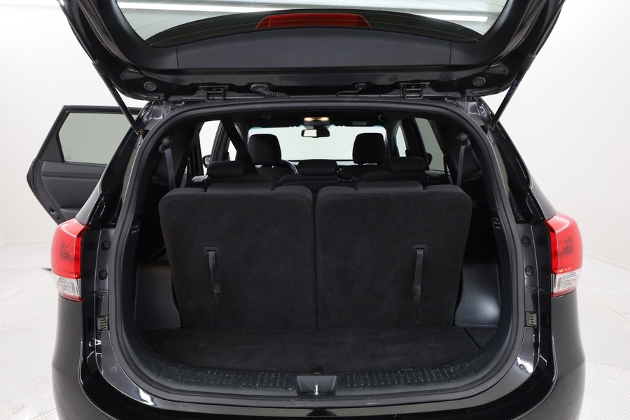 Kia Carens vaihtoauto